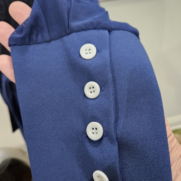 Dress - Picture 7 of 9